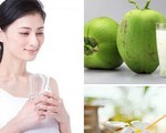 Thèm uống nước dừa bao nhiêu, bạn cũng tuyệt đối không được uống vào buổi tối