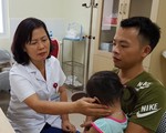 Vòng tay Nhân ái kết nối đưa 5 bé từ biên giới Hà Giang về Bệnh viện hữu nghị Việt Đức siêu âm khám miễn phí