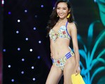 Thí sinh Hoa hậu Thế giới Việt Nam lộ bụng mỡ, eo bánh mì, dáng đi cò mổ trên sân khấu chung khảo phía Nam