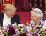 Choáng với hình ảnh bữa tiệc xa hoa đón Tổng thống Donald Trump của hoàng gia Anh