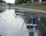 Hà Nội: Cống hoá sông Tô Lịch là sai lầm?