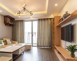 Với 250 triệu đồng, căn hộ 88m² đã được hoàn thiện xuất sắc với màu gỗ trầm ấm, sang trọng ở Hà Nội