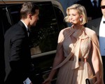 Ivanka Trump quấn quýt chồng