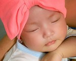 Lê Phương khoe con gái 2 tháng tuổi