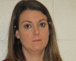Nữ giáo viên nhận tội quan hệ tình dục với 2 nam sinh trung học trong xe hơi và tại nhà riêng, chi tiết vụ việc khiến phụ huynh phẫn nộ
