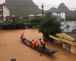 Quảng Bình: Vẫn còn hơn 100 ngàn ngôi nhà ngập trong nước lũ