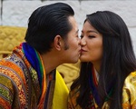 3 anh em Quốc vương Bhutan lấy 3 chị em cùng một nhà