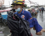 Ít nhất 7 nạn nhân tử vong, hàng loạt ngôi nhà hư hỏng ảnh hưởng đến 19-31 triệu người dân trong siêu bão Goni ở Philippines