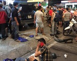 TP.HCM: Ô tô &apos;điên&apos; tông hàng loạt xe máy tại giao lộ, nhiều nạn nhân bị thương khiến người đi đường kinh hãi