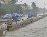 Video: Ảnh hưởng bão số 13, Quảng Bình mưa lớn diện rộng