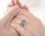 Phan Thành công khai chiếc nhẫn kim cương 'siêu to' dành tặng Primmy Trương trong lễ ăn hỏi sáng nay