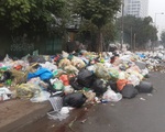 Hà Nội: Xuyên đêm di dời hơn 200 tấn rác thải tồn đọng trước thềm năm mới