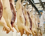 Nhà buôn ăn lãi rất cao, Bộ trưởng yêu cầu giảm giá thịt lợn