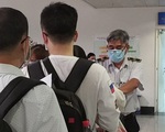 Công dân Việt Nam về nước lúc này đối mặt nguy cơ nhiễm COVID-19 trong quá trình di chuyển