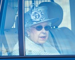 Lịch trình bất thường của Nữ hoàng Anh bất ngờ tiết lộ diễn biến phức tạp về dịch bệnh COVID-19 ở hoàng gia