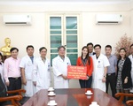 Ủng hộ chống COVID-19, ca sĩ Chi Pu chọn bệnh viện Việt Đức để lắp đặt miễn phí phòng cách ly áp lực âm