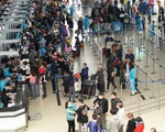 Sân bay Nội Bài tiếp tục đón 577 hành khách Việt Nam trở về từ vùng dịch COVID-19