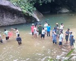 Đi picnic cùng gia đình, một thanh niên bị nước cuốn trôi