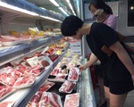 Giá thịt lợn trong nước cao, người nội trợ chuyển hướng dùng hàng ngoại nhập
