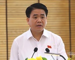 Ông Nguyễn Đức Chung đang được gia đình làm thủ tục xin tại ngoại