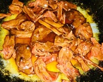 Ngon nuốt lưỡi: Món ruột vịt khô nấu nước dừa
