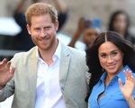 Liên tục kiếm được tiền nhưng vợ chồng Meghan Markle, Hoàng tử Harry vẫn bị tố vì cư xử kém tinh tế