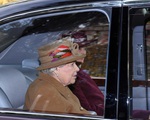 Hình ảnh mới nhất của Nữ hoàng Anh sau tuyên bố rút khỏi hoàng gia Anh của cháu trai Harry