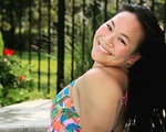 Cô gái gốc Việt mất 2 chân vì nổ bom, thành VĐV bơi lội ở Mỹ