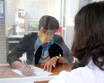 Hà Nội: Trước ngày trở lại làm việc chính thức, người đến từ Hải Dương lần lượt đi khai báo y tế, lấy mẫu xét nghiệm SARS-CoV-2