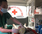 Hi hữu: Đỡ đẻ thành công sản phụ trên xe cấp cứu tại tâm dịch Chí Linh