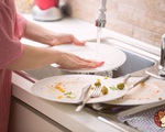 Dùng nước rửa bát sai cách rước độc cho cả nhà, đây là 5 sai lầm phổ biến nhất định phải tránh