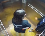 Camera an ninh ghi lại hình ảnh cuối cùng của 2 cô gái trẻ trong thang máy trước khi rơi lầu chung cư ở Sài Gòn