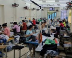 Đột kích xưởng may chỉ sản xuất ‘hàng hiệu’ nổi tiếng thế giới ở Hưng Yên
