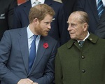 Hoàng tử Harry lần đầu tiên nói về ông nội khi trở về Anh chịu tang