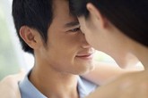 Nên theo đuổi tình yêu đích thực hay sống với vợ quê? Nên theo đuổi tình yêu đích thực hay sống với vợ quê?