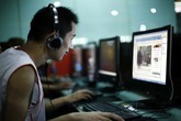 Cư dân mạng trách nhà mạng “bỏ bom” khách hàng Cư dân mạng trách nhà mạng “bỏ bom” khách hàng