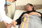 Trần Lực phải nhập viện khi đang quay show Trần Lực phải nhập viện khi đang quay show
