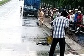 Đi mua cơm, bé trai 9 tuổi bị xe tải cán qua người Đi mua cơm, bé trai 9 tuổi bị xe tải cán qua người