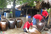 Doanh nghiệp thưởng Tết bằng gà tiến vua, giò ngựa bạch Doanh nghiệp thưởng Tết bằng gà tiến vua, giò ngựa bạch