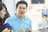 Vụ đi du lịch bị cửa hàng điện thoại lừa ở Singapore: Du khách Việt được tặng iPhone 6 cho bạn gái Vụ đi du lịch bị cửa hàng điện thoại lừa ở Singapore: Du khách Việt được tặng iPhone 6 cho bạn gái