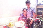 Long Nhật tự tay vào bếp làm bánh sinh nhật tặng vợ Long Nhật tự tay vào bếp làm bánh sinh nhật tặng vợ