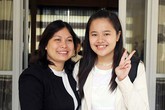 Cô sinh viên khiếm thị chế tạo máy đếm tiền phát ra tiếng nói Cô sinh viên khiếm thị chế tạo máy đếm tiền phát ra tiếng nói