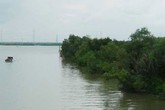 Kinh hoàng thi thể bé trai bỏ trong túi nilon Kinh hoàng thi thể bé trai bỏ trong túi nilon