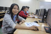 Thủ khoa từng bị bệnh viện trả về để lo hậu sự Thủ khoa từng bị bệnh viện trả về để lo hậu sự