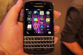 BlackBerry Q10 "đổ bộ" với giá rẻ bất ngờ BlackBerry Q10 "đổ bộ" với giá rẻ bất ngờ