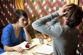 Tủi thân vì yêu phải chàng họ… "keo" Tủi thân vì yêu phải chàng họ… "keo"