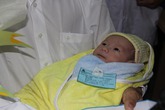 Bé sơ sinh văng khỏi bụng mẹ tái khám, tăng cân tốt Bé sơ sinh văng khỏi bụng mẹ tái khám, tăng cân tốt
