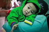 Quặn lòng những em bé vô cùng đáng yêu bị cha mẹ bỏ rơi Quặn lòng những em bé vô cùng đáng yêu bị cha mẹ bỏ rơi