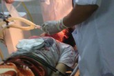 Bé gái 14 tuổi bị đánh vô cùng dã man trong đêm Bé gái 14 tuổi bị đánh vô cùng dã man trong đêm