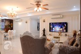 Ngắm căn hộ màu trắng 4 phòng ngủ sang trọng giữa lòng Hà Nội Ngắm căn hộ màu trắng 4 phòng ngủ sang trọng giữa lòng Hà Nội